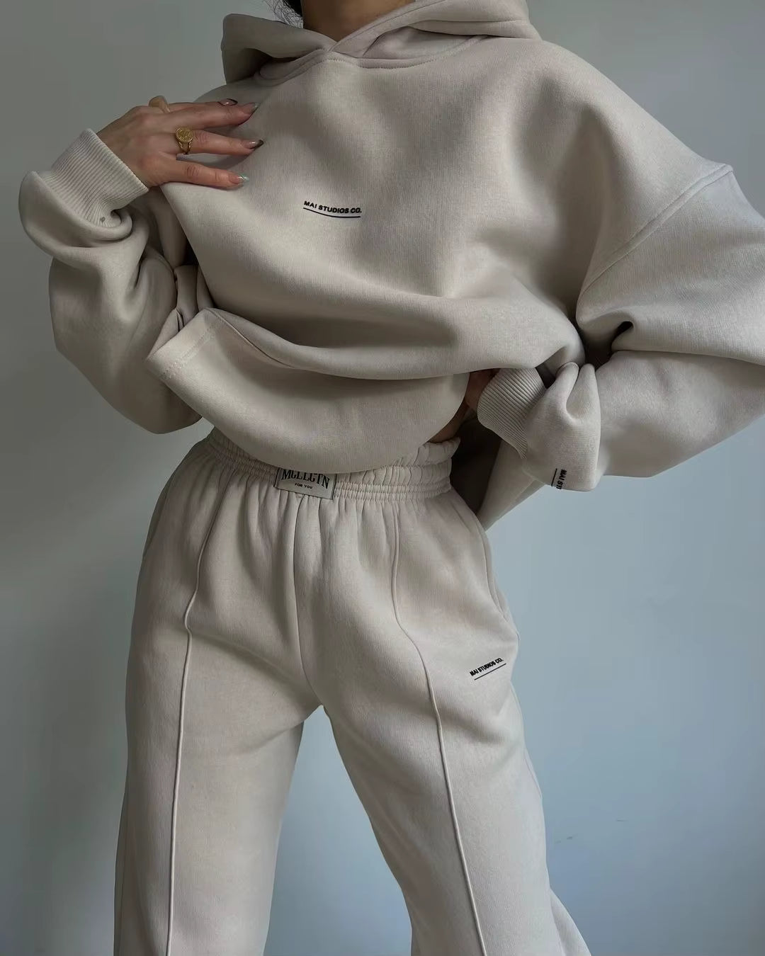 Isla Urban - Oversized Hoodie Suit